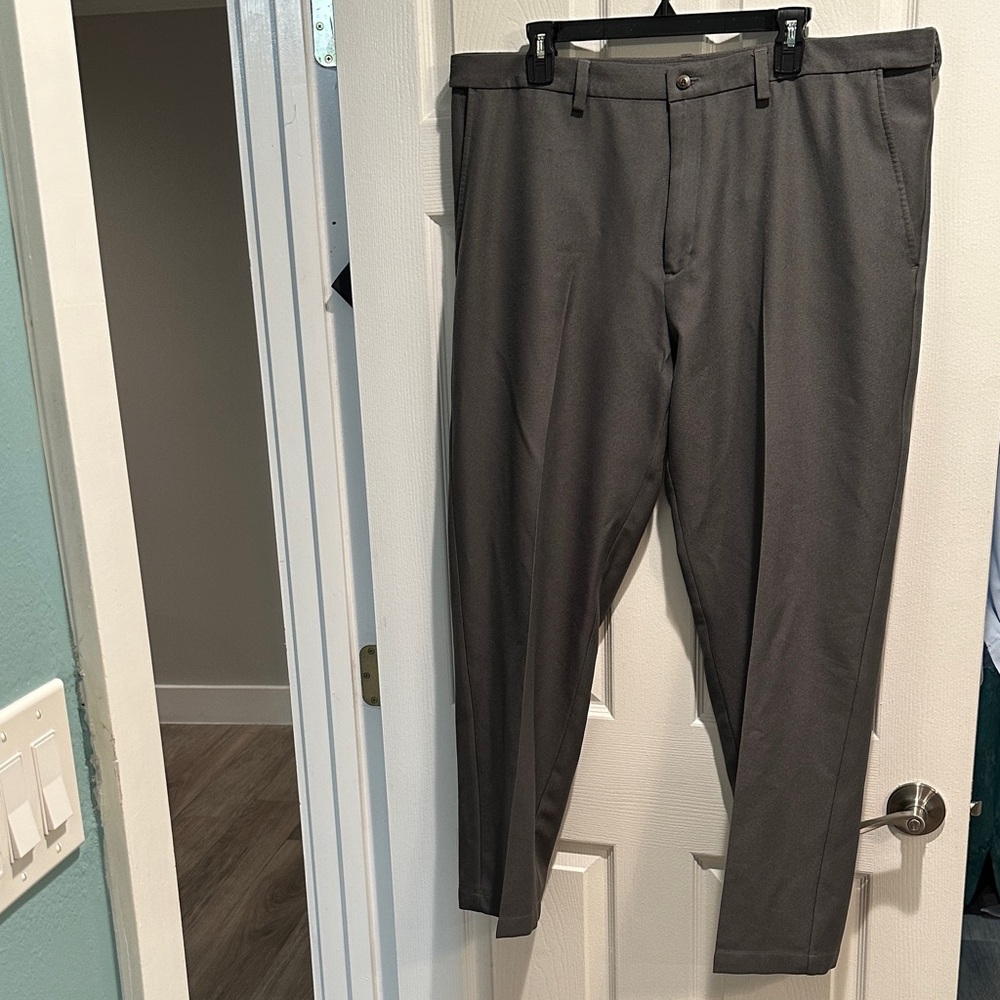 38 x 30 Haggar Charcoal Dress Pants for Men